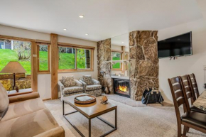 Laurelwood Condominiums 403